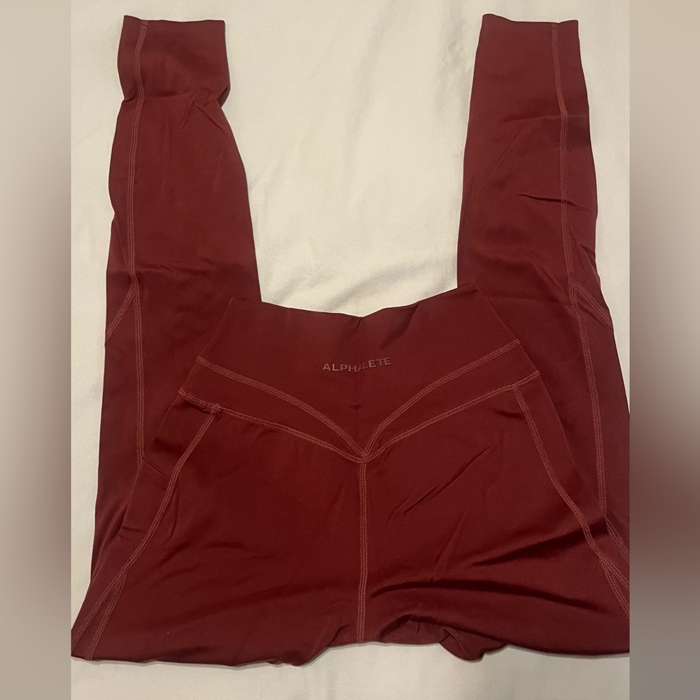 Alphalete Surface Pocket Leggings